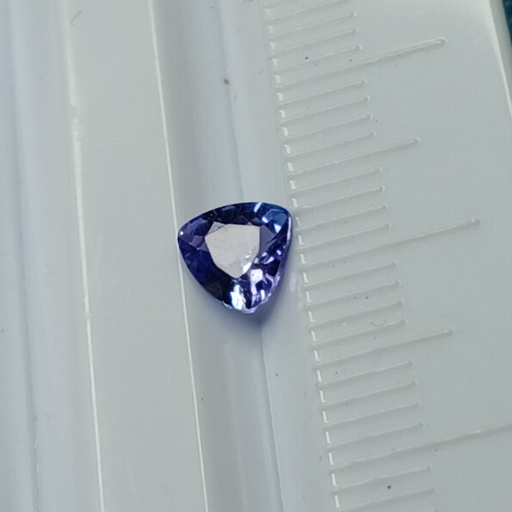 Blue Purple Tanzinite Gemstone 5mm Trillion